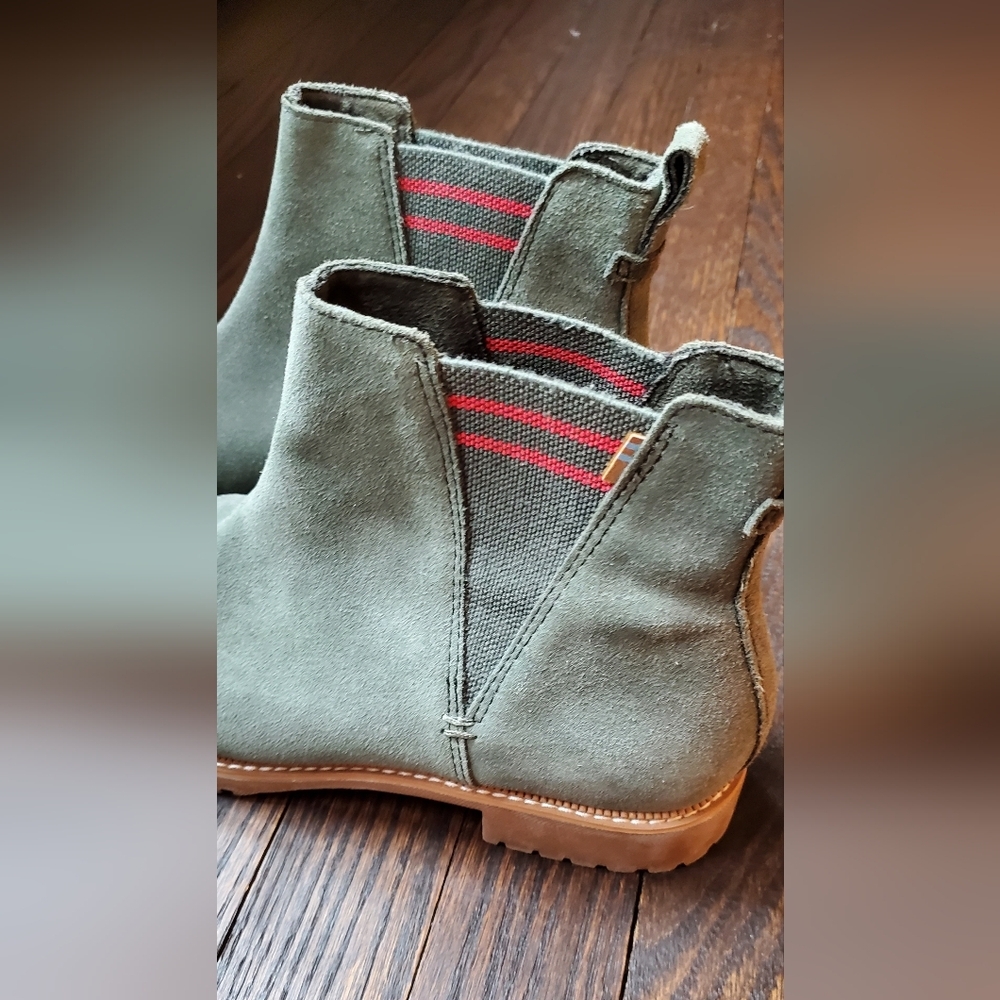 Toms Women's Cleo Boots Color: Dusty Suede Size 9 - Picture 3 of 7